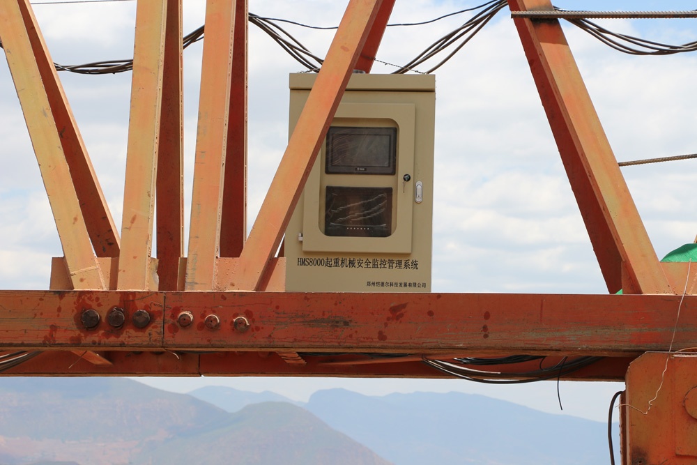 云南大理安照架橋機安全監控管理系統現場圖一